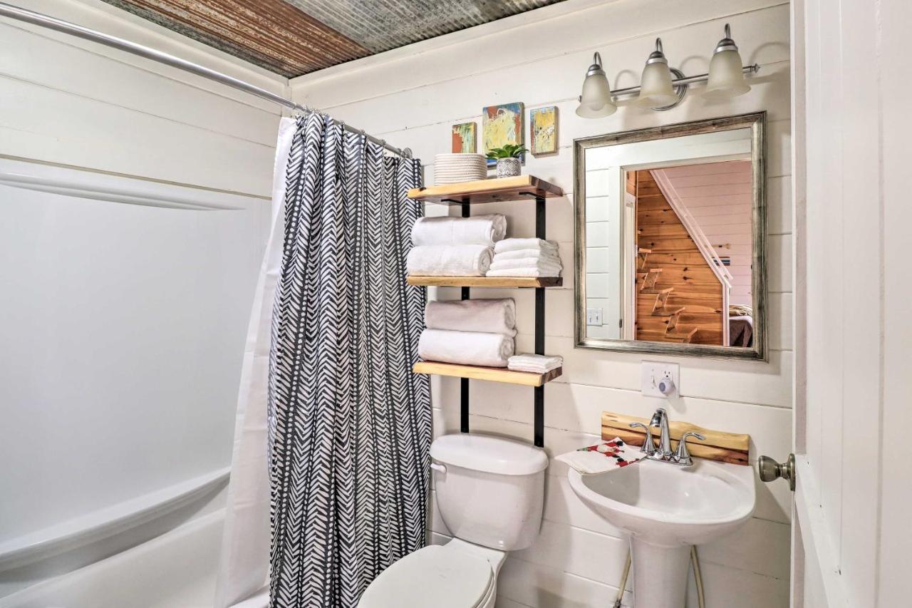 Cheery Pet-Friendly Studio With Shared Fire Pit Mountain View Esterno foto