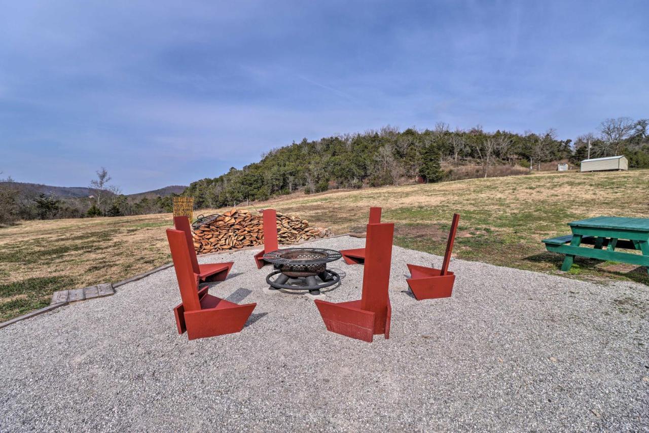 Cheery Pet-Friendly Studio With Shared Fire Pit Mountain View Esterno foto